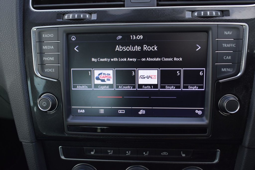 Used Volkswagen Golf 2017 for sale - 76768308: Photo 38