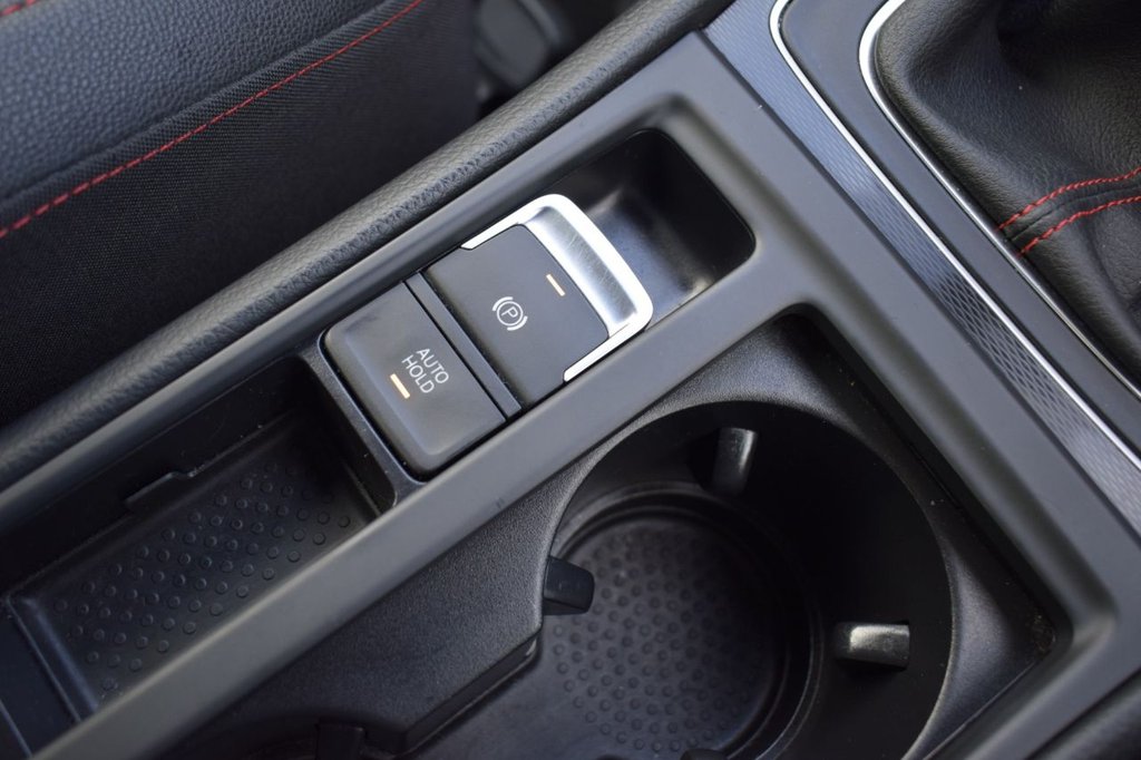 Used Volkswagen Golf 2017 for sale - 76768308: Photo 42