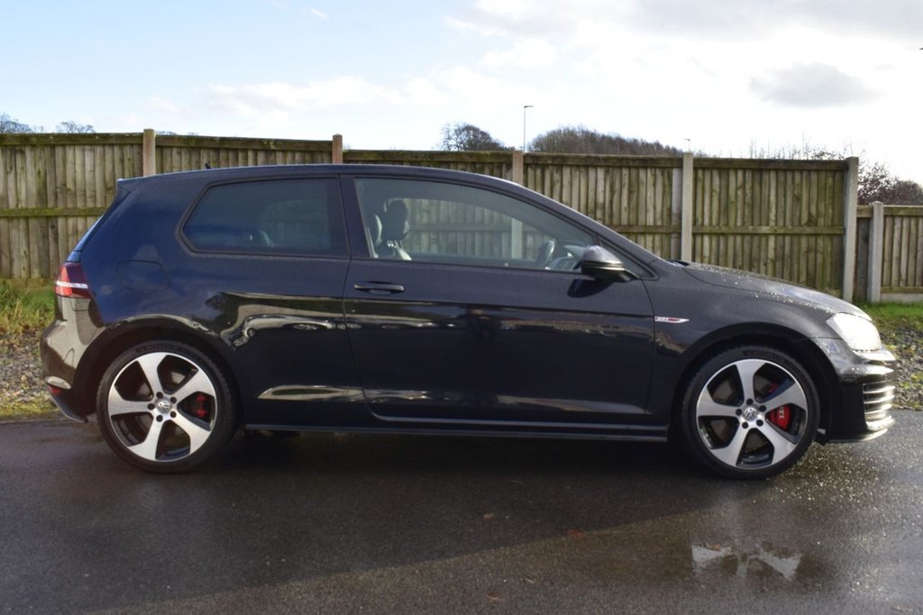 Used Volkswagen Golf 2017 for sale - 76768308: Photo 5