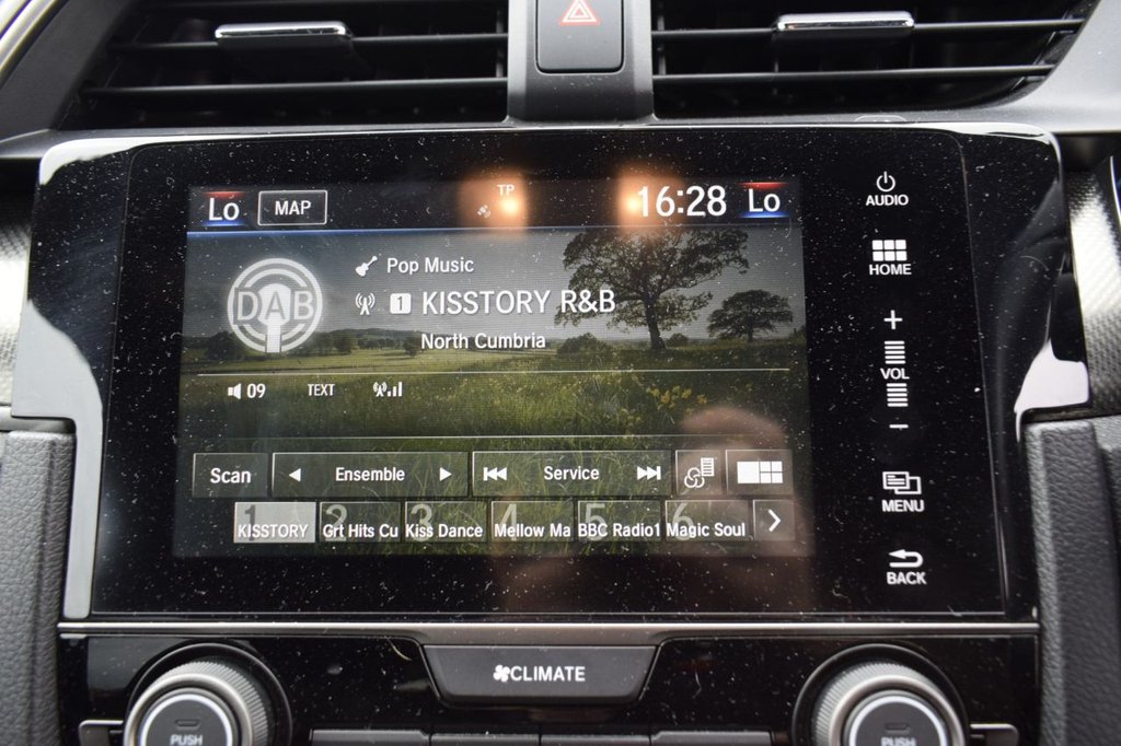 Used Honda Civic 2019 for sale - 76760017: Photo 17