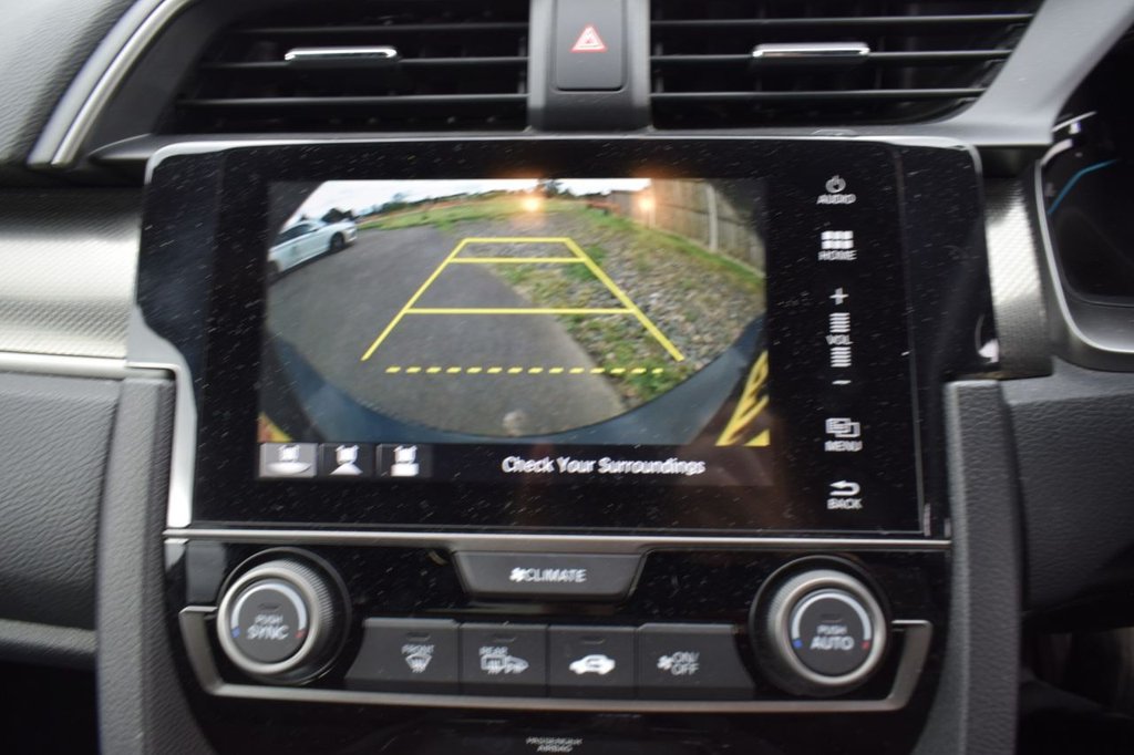 Used Honda Civic 2019 for sale - 76760017: Photo 27