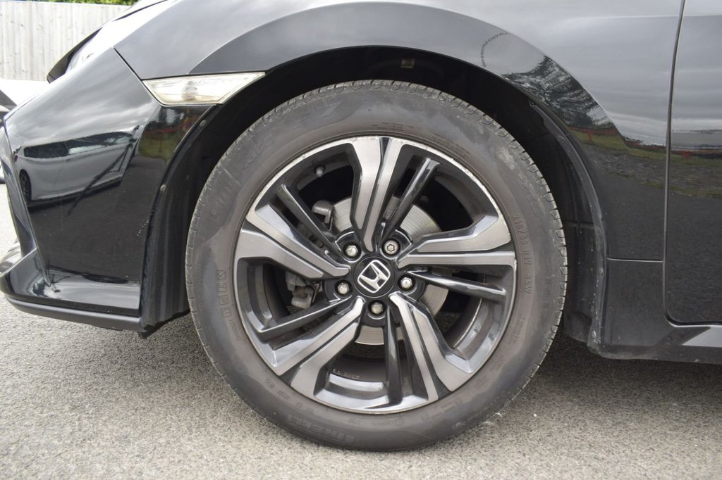 Used Honda Civic 2019 for sale - 76760017: Photo 4