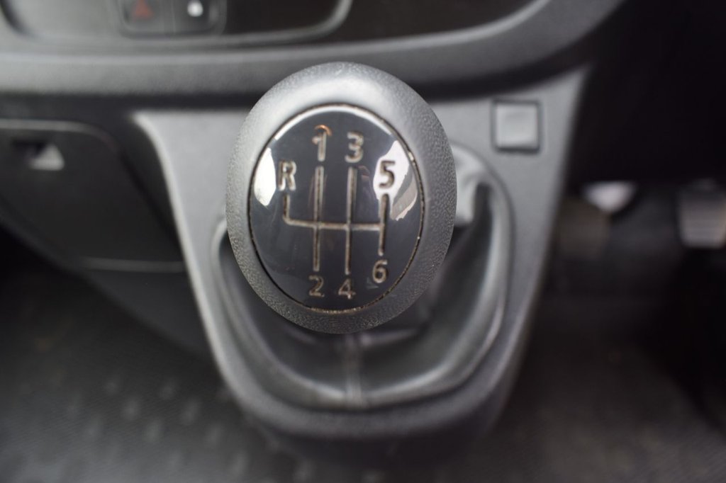 Used Vauxhall Vivaro 2018 for sale - 77991156: Photo 10