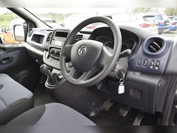 Used Vauxhall Vivaro 2018 for sale - 77991156: Photo
