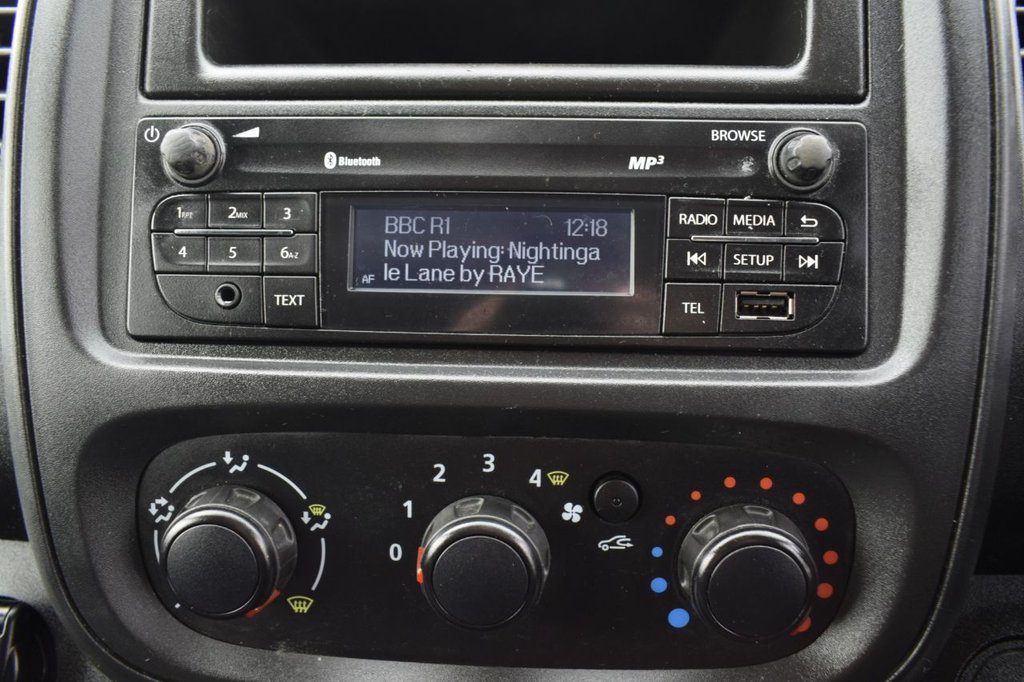 Used Vauxhall Vivaro 2018 for sale - 77991156: Photo 9