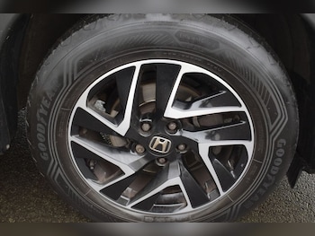 Used Honda CR-V 2017 for sale - 77654984: Photo