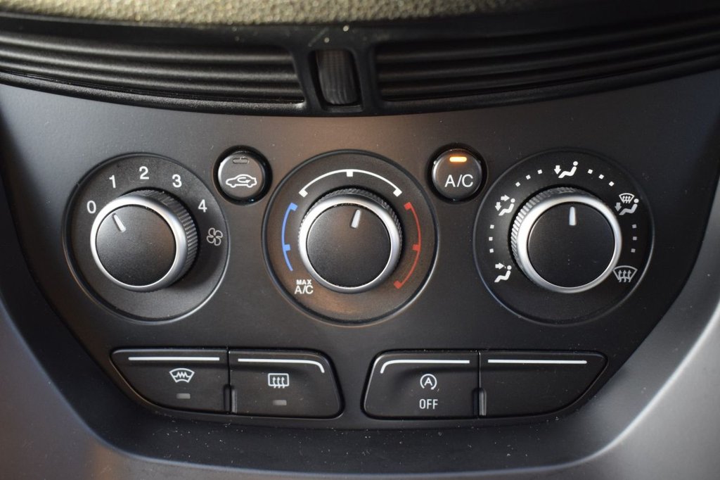 Used Ford Kuga 2015 for sale - 76768230: Photo 35