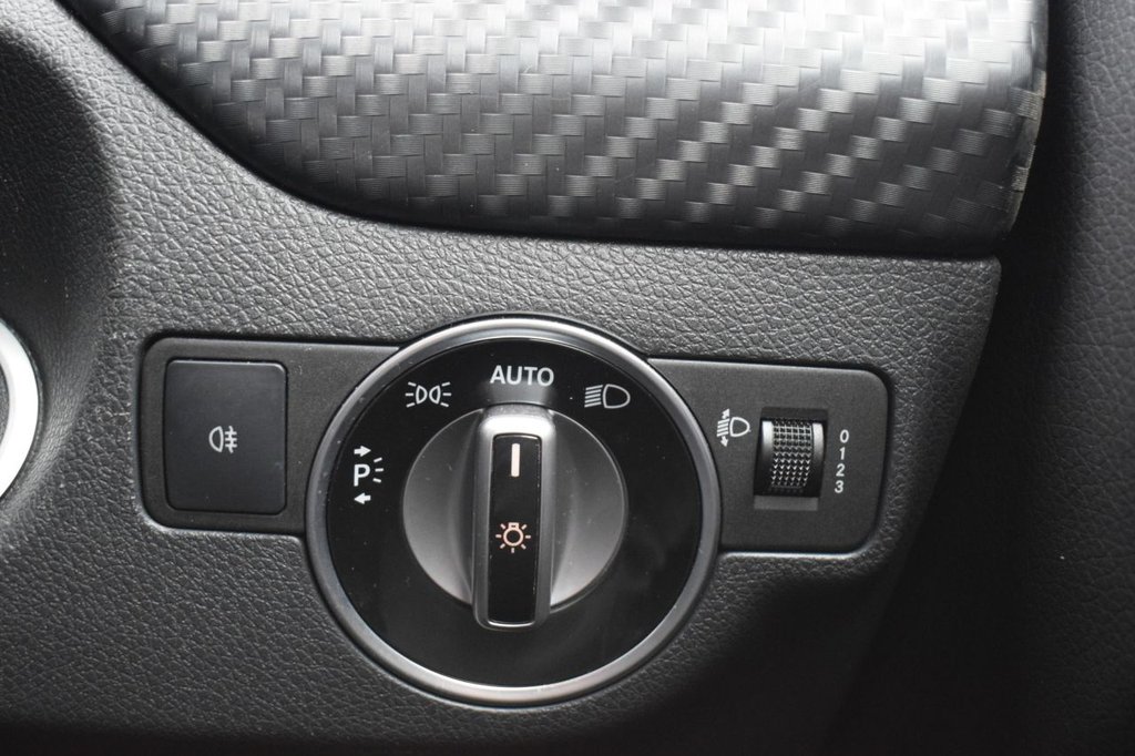 Used Mercedes-Benz A-Class 2018 for sale - 77534508: Photo 17