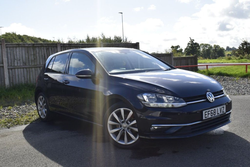 Used Volkswagen Golf 2018 for sale - 76760019: Photo 1