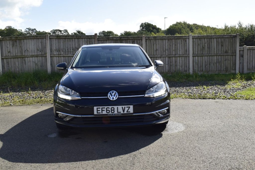 Used Volkswagen Golf 2018 for sale - 76760019: Photo 2
