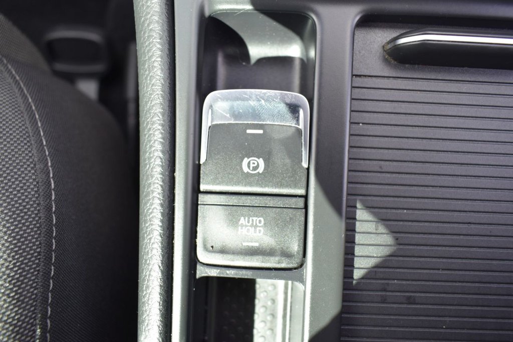 Used Volkswagen Golf 2018 for sale - 76760019: Photo 24