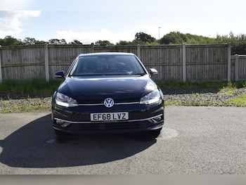 Used Volkswagen Golf 2018 for sale - 76760019: Photo