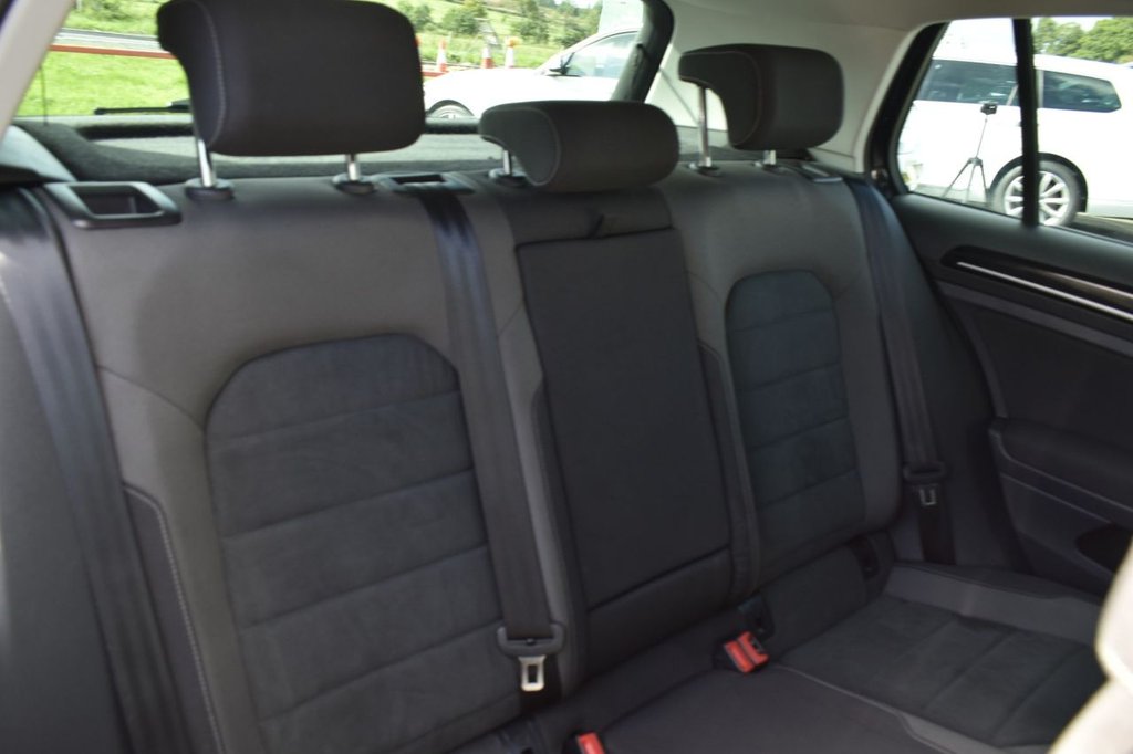 Used Volkswagen Golf 2018 for sale - 76760019: Photo 30