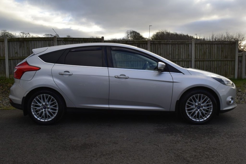 Used Ford Focus 2013 for sale - 77038055: Photo 5