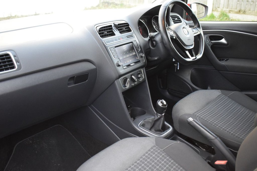 Used Volkswagen Polo 2014 for sale - 77038056: Photo 11