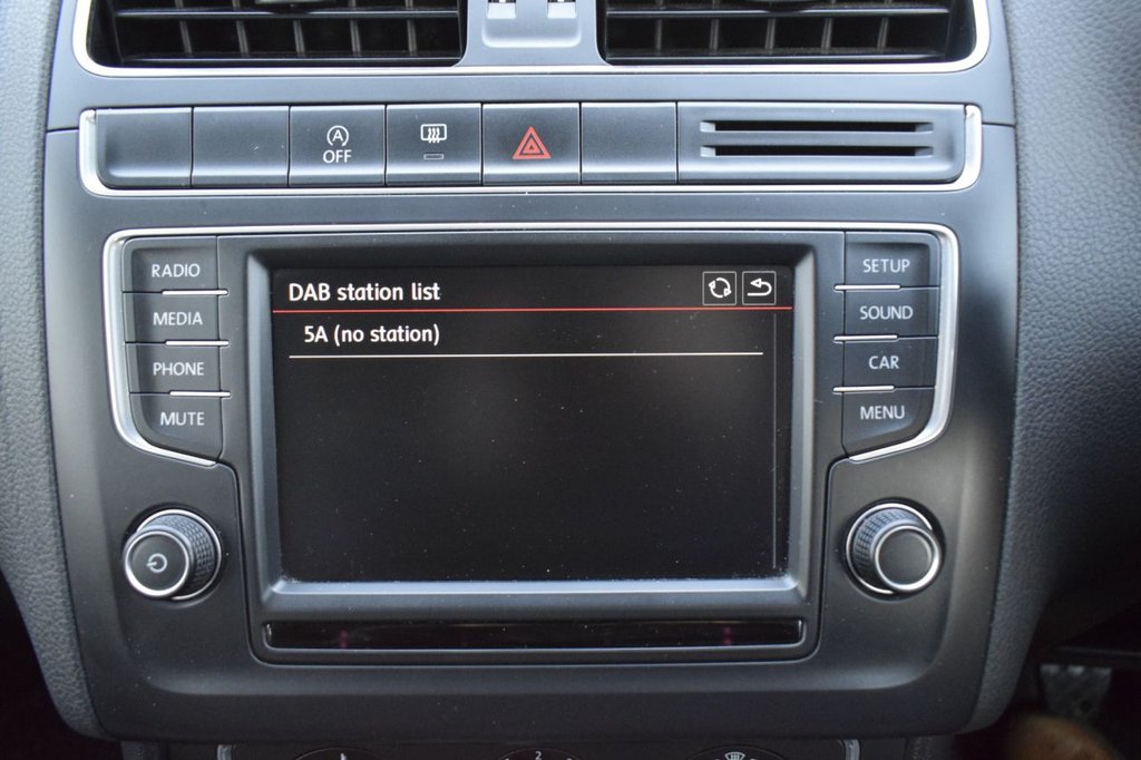 Used Volkswagen Polo 2014 for sale - 77038056: Photo 21