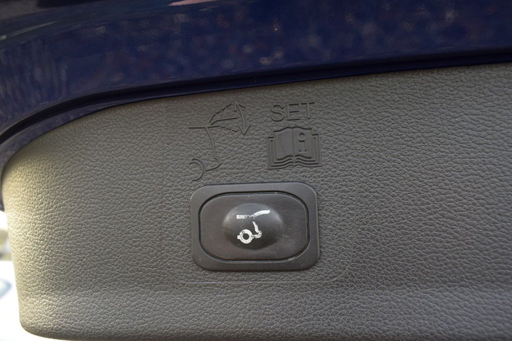 Used Ford Kuga 2016 for sale - 77654843: Photo 12