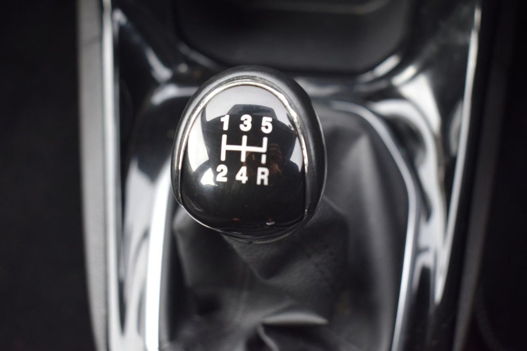 Used Ford Fiesta 2015 for sale - 76768317: Photo 14