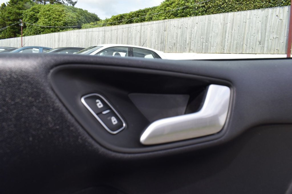 Used Ford Fiesta 2021 for sale - 76760016: Photo 9