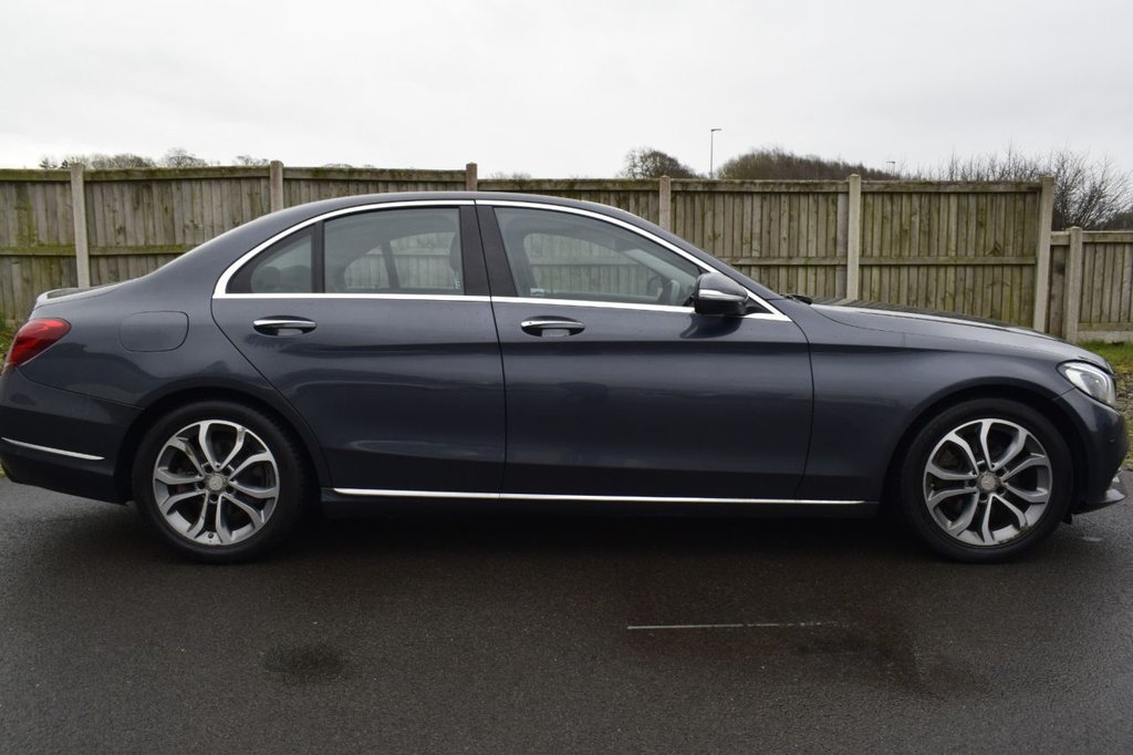 Used Mercedes-Benz C Class 2015 for sale - 77520761: Photo 5