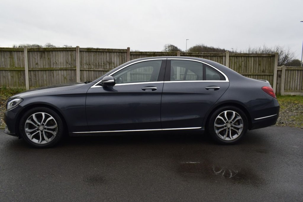 Used Mercedes-Benz C Class 2015 for sale - 77520761: Photo 8