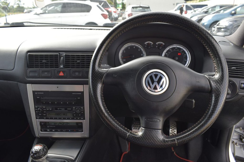 Used Volkswagen Golf 2002 for sale - 76760018: Photo 18