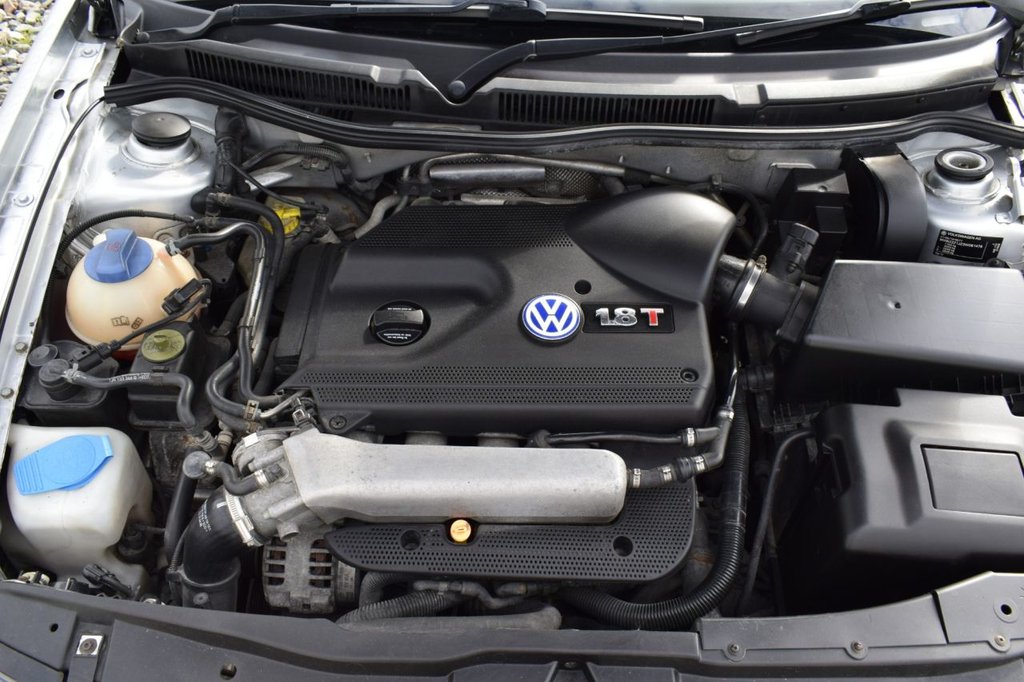 Used Volkswagen Golf 2002 for sale - 76760018: Photo 32