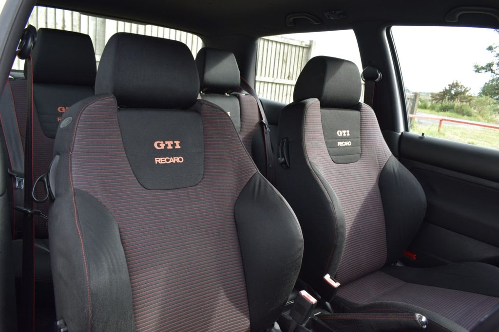 Used Volkswagen Golf 2002 for sale - 76760018: Photo 5