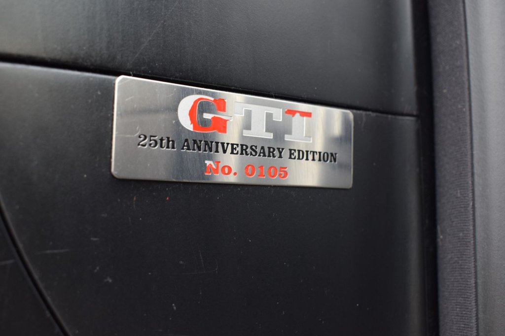 Used Volkswagen Golf 2002 for sale - 76760018: Photo 6