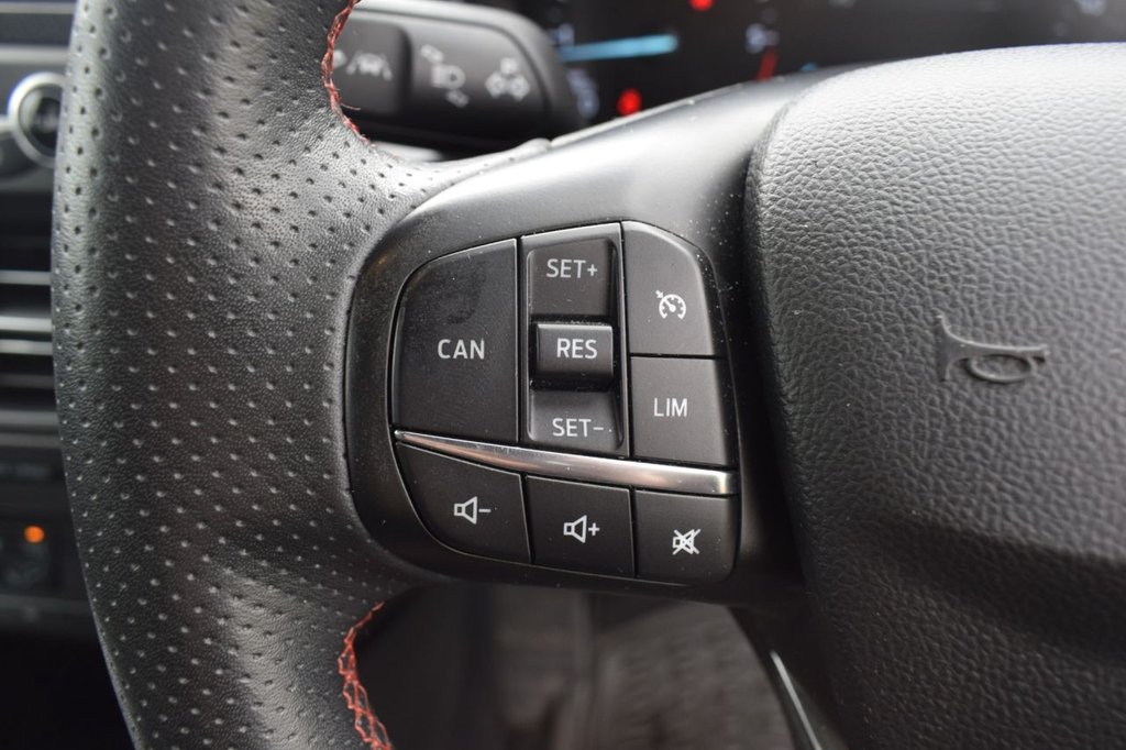 Used Ford Focus 2020 for sale - 76760023: Photo 11