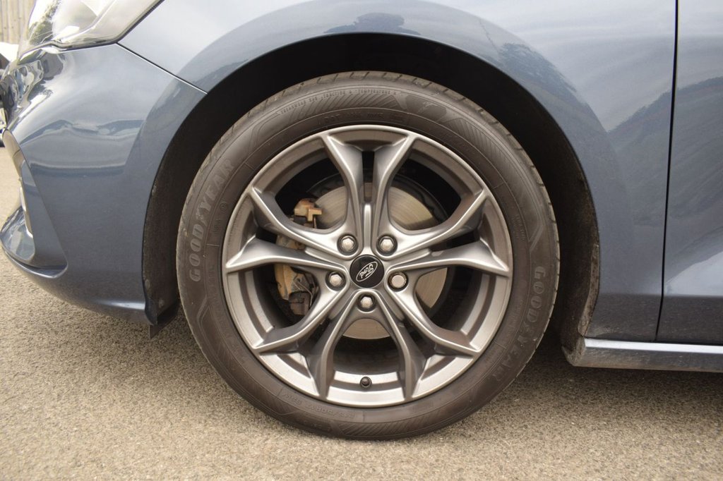 Used Ford Focus 2020 for sale - 76760023: Photo 13