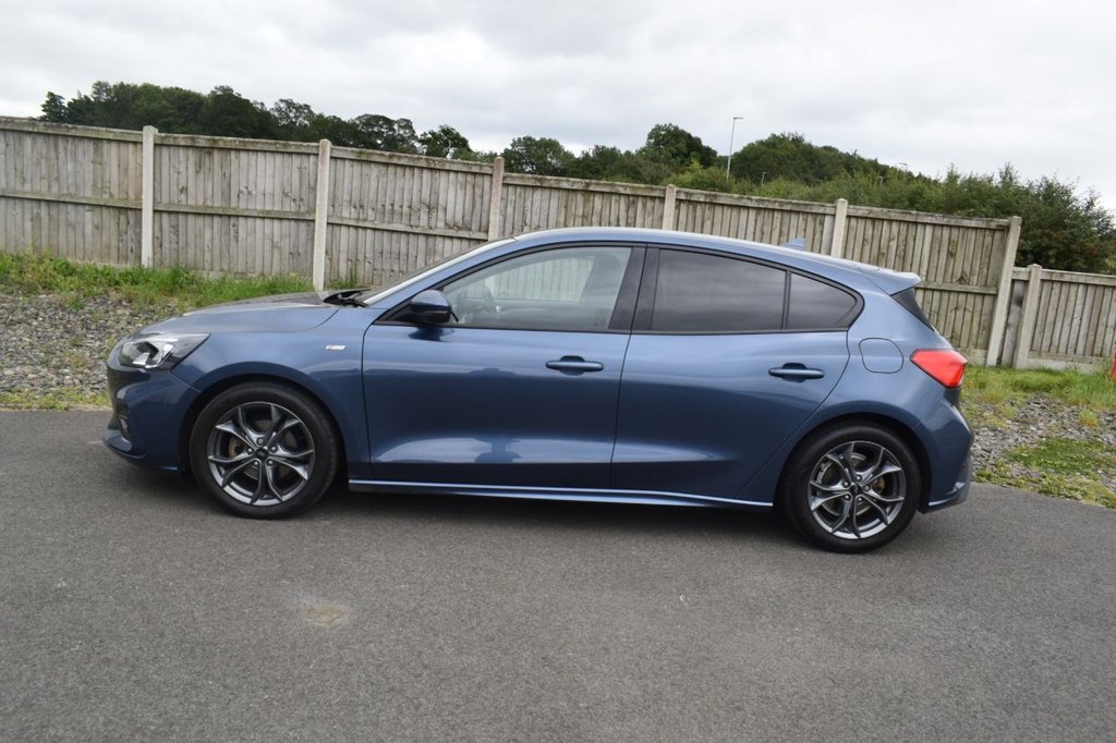 Used Ford Focus 2020 for sale - 76760023: Photo 17