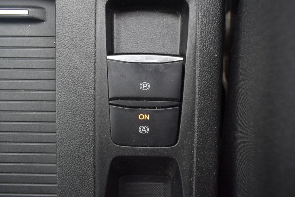 Used Ford Focus 2020 for sale - 76760023: Photo 23