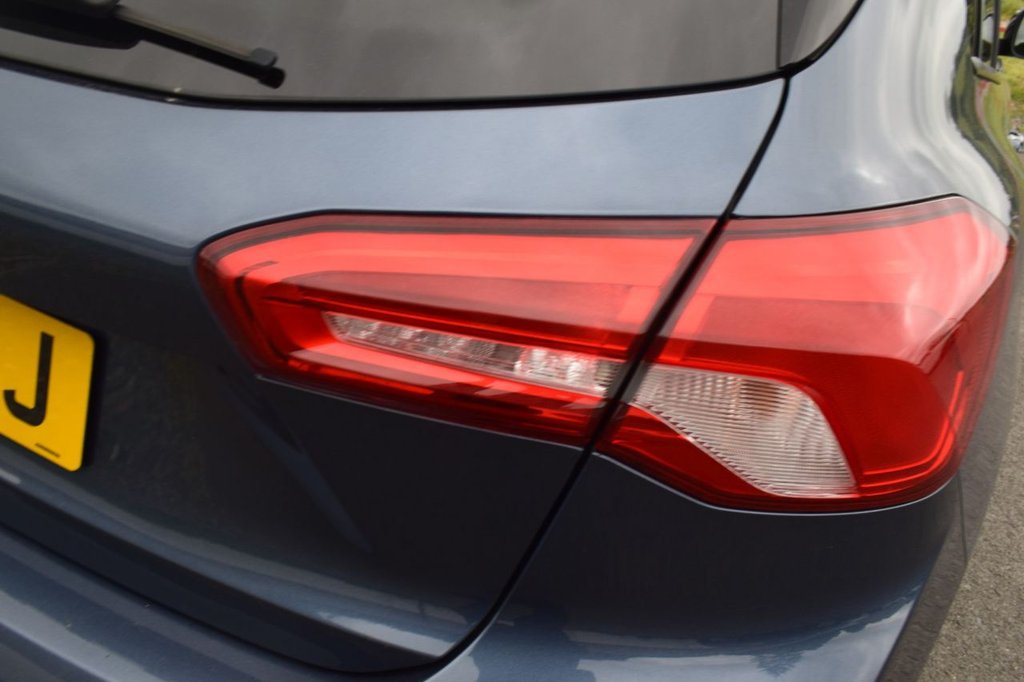 Used Ford Focus 2020 for sale - 76760023: Photo 37