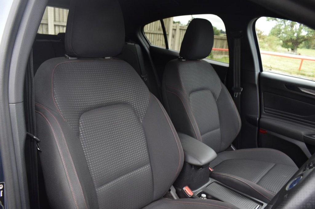 Used Ford Focus 2020 for sale - 76760023: Photo 6