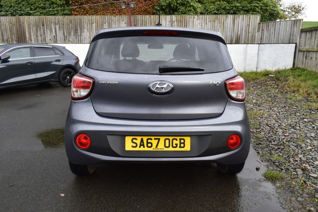 Used Hyundai i10 2017 for sale - 76760030: Photo 10