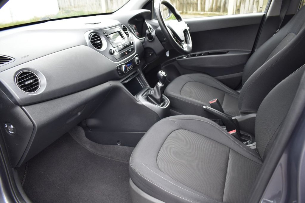 Used Hyundai i10 2017 for sale - 76760030: Photo 11