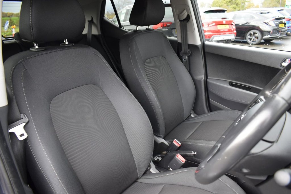 Used Hyundai i10 2017 for sale - 76760030: Photo 20