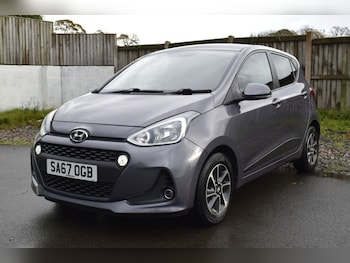 Used Hyundai i10 2017 for sale - 76760030: Photo