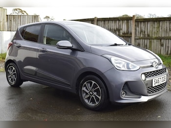 Used Hyundai i10 2017 for sale - 76760030: Photo
