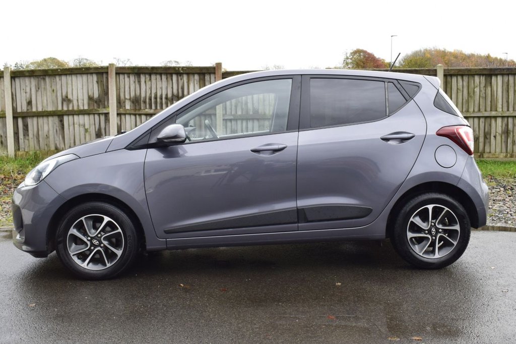 Used Hyundai i10 2017 for sale - 76760030: Photo 8