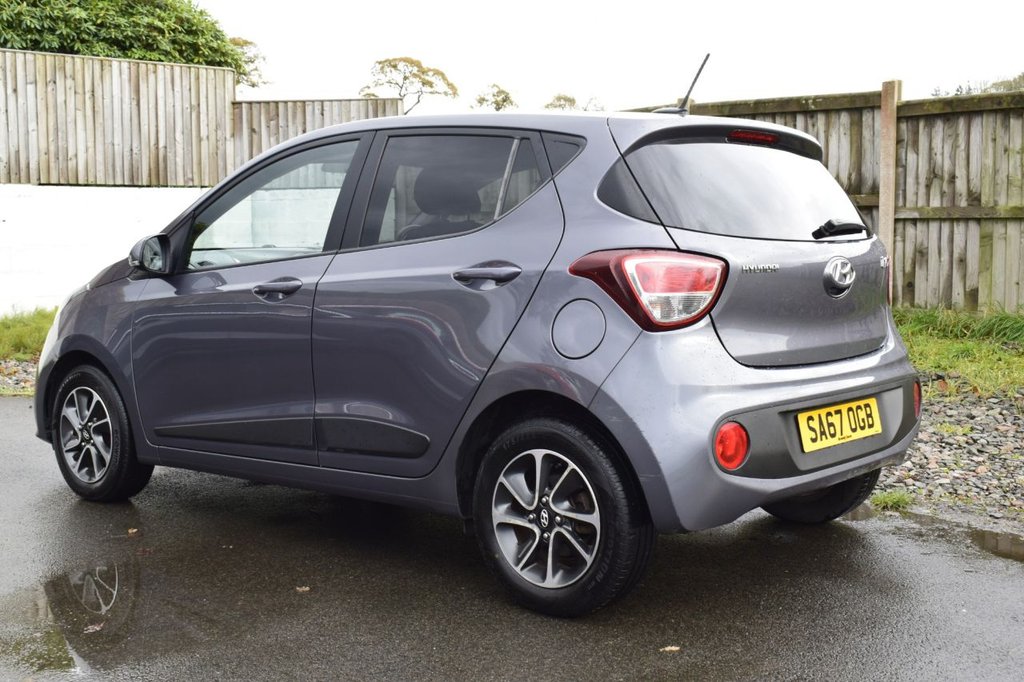 Used Hyundai i10 2017 for sale - 76760030: Photo 9