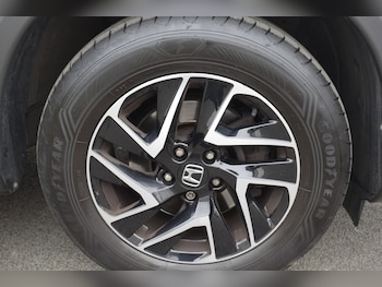 Used Honda CR-V 2018 for sale - 78134180: Photo