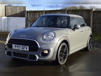 Used MINI Hatch 2017 for sale - 76768309: Photo