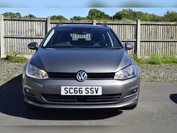 Used Volkswagen Golf 2017 for sale - 79438042: Photo