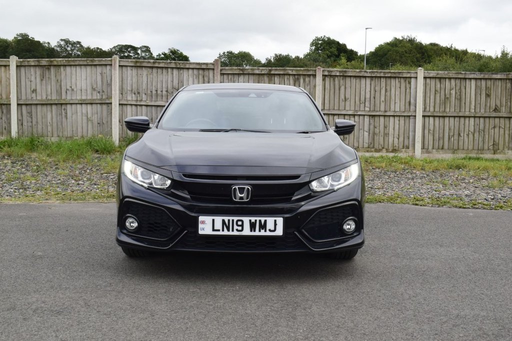 Used Honda Civic 2019 for sale - 77669032: Photo 2