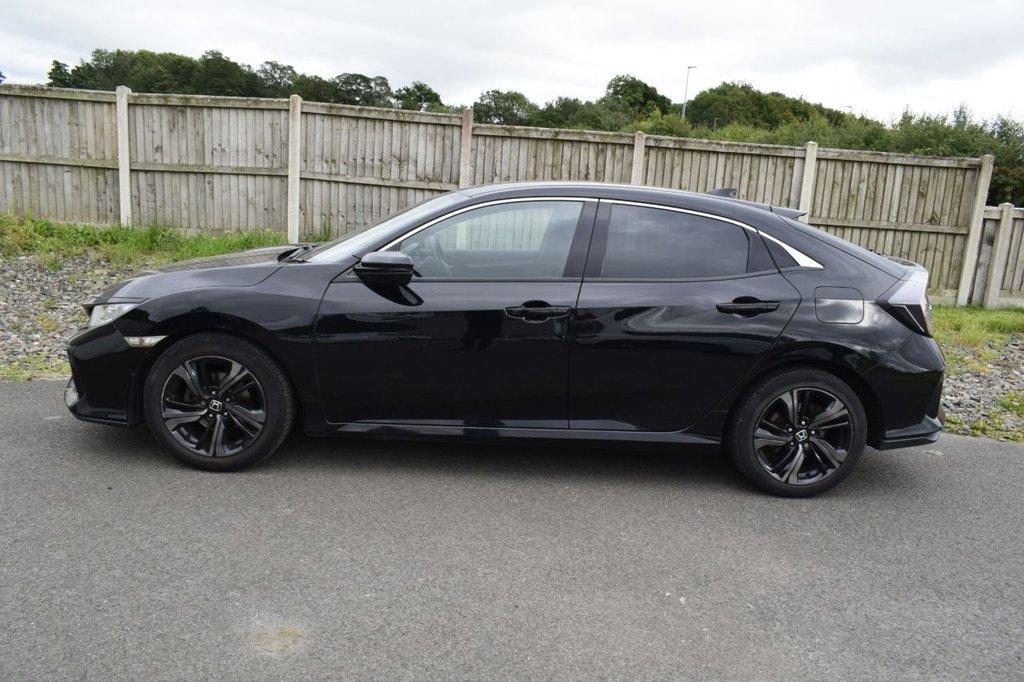 Used Honda Civic 2019 for sale - 77669032: Photo 22