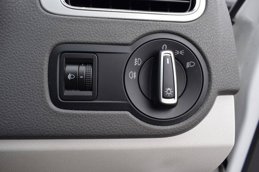 Used Volkswagen Polo 2017 for sale - 76760015: Photo 9