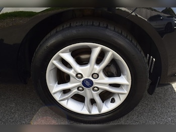 Used Ford Fiesta 2017 for sale - 78725868: Photo