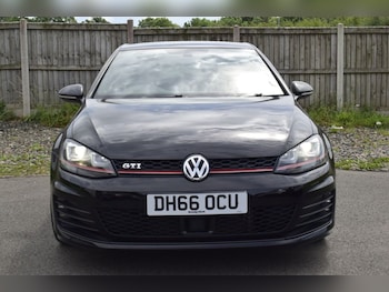 Used Volkswagen Golf 2017 for sale - 79197031: Photo
